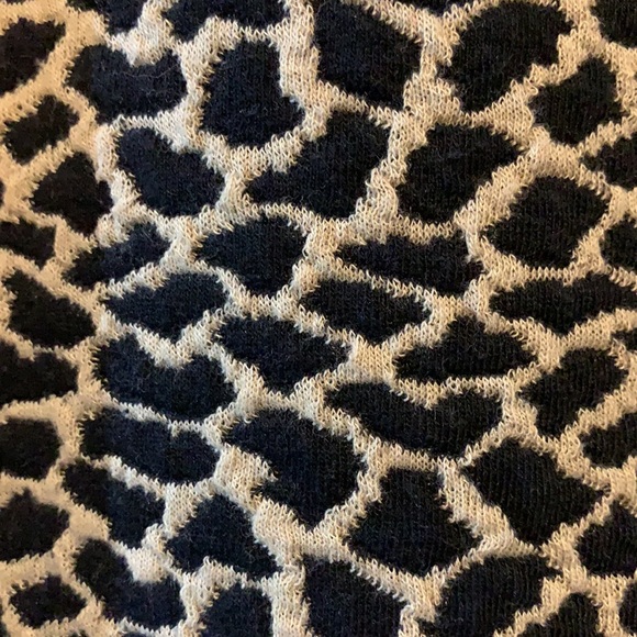 A bit of 🐆 sexy in a Pencil Skirt NWT - Picture 7 of 9